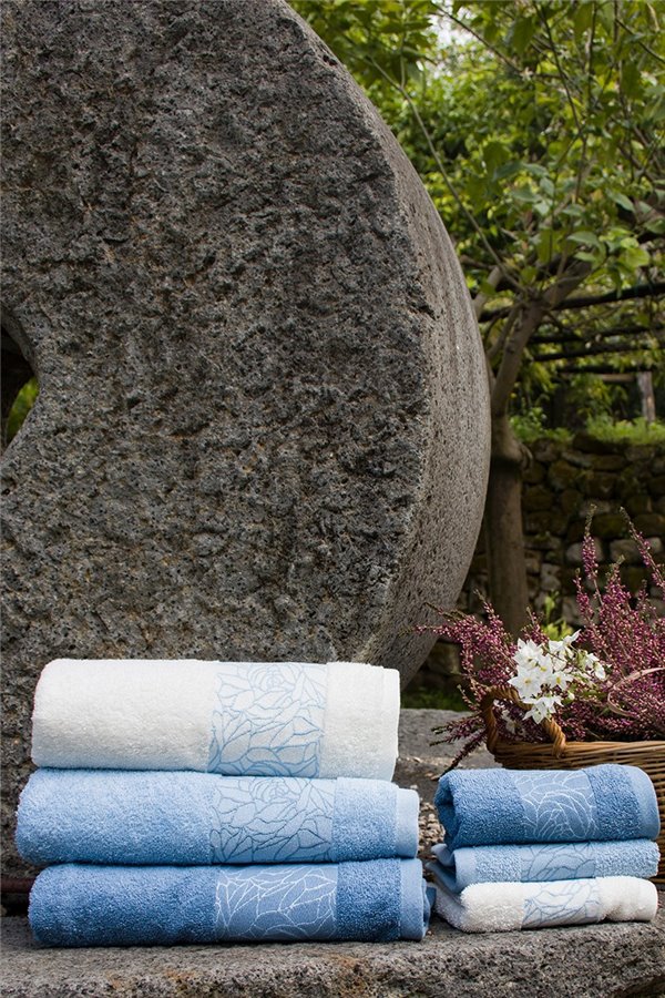 Completo spugna 3+3 Ariel jacquard