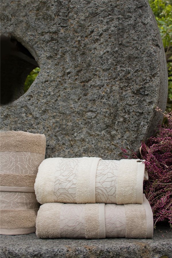 Completo spugna 3+3 Ariel jacquard